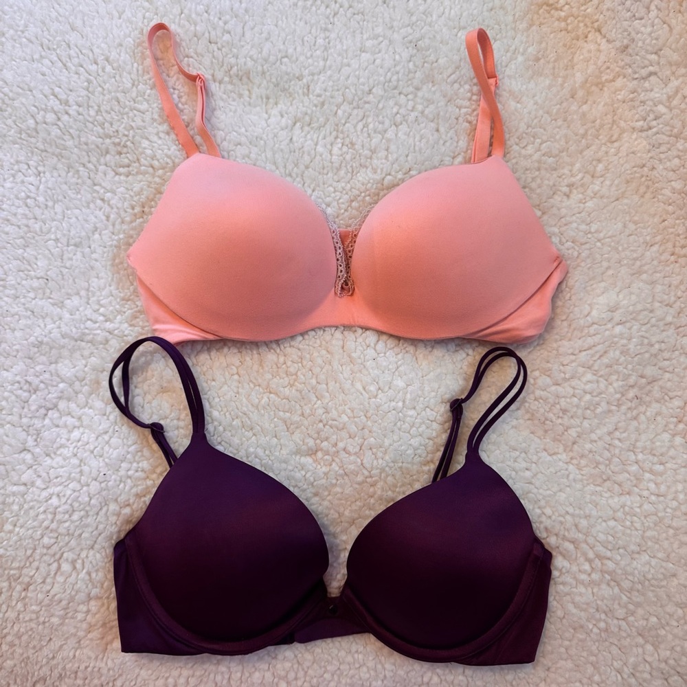 2 for $10 32C Victoria’s Secret T-shirt Bras